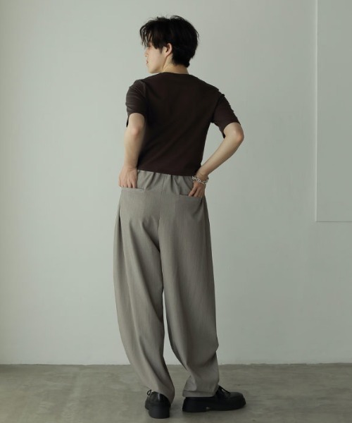 ETRE TOKYO(エトレトウキョウ)の「クルーネックコンパクトTee(Tシャツ/カットソー・レディース・ホワイト/チャコール/オートミール・FREE)」の12枚目の写真