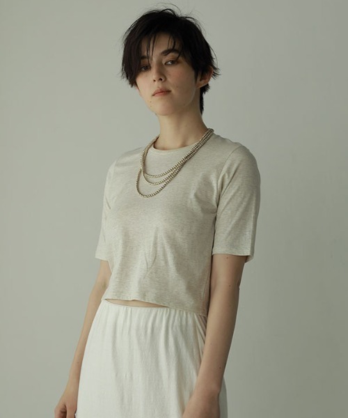 ETRE TOKYO(エトレトウキョウ)の「クルーネックコンパクトTee(Tシャツ/カットソー・レディース・ホワイト/チャコール/オートミール・FREE)」の9枚目の写真