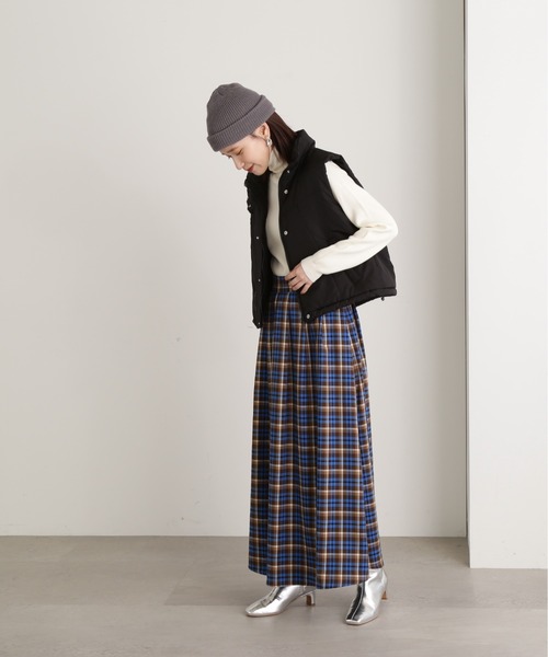 N.（N. Natural Beauty Basic）（エヌエヌナチュラルビューティーベーシック）の「◆スタンドネック中綿ベスト（ベスト・レディース・ブラック/ベージュ/オフホワイト・MEDIUM）」の9枚目の写真