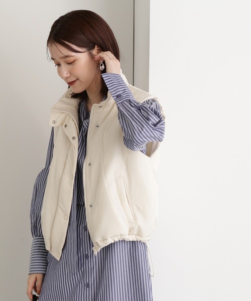 N.（N. Natural Beauty Basic）（エヌエヌナチュラルビューティーベーシック）の「◆スタンドネック中綿ベスト（ベスト・レディース・ブラック/ベージュ/オフホワイト・MEDIUM）」の19枚目の写真