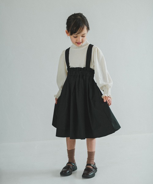 riziere（リジェール）の「シャーリングカラープルオーバー（シャツ/ブラウス・キッズ・アイボリー/ブラック・110/100/140/150/120/130/90）」の4枚目の写真