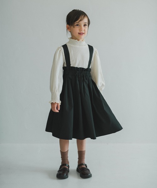 riziere（リジェール）の「シャーリングカラープルオーバー（シャツ/ブラウス・キッズ・アイボリー/ブラック・110/100/140/150/120/130/90）」の5枚目の写真