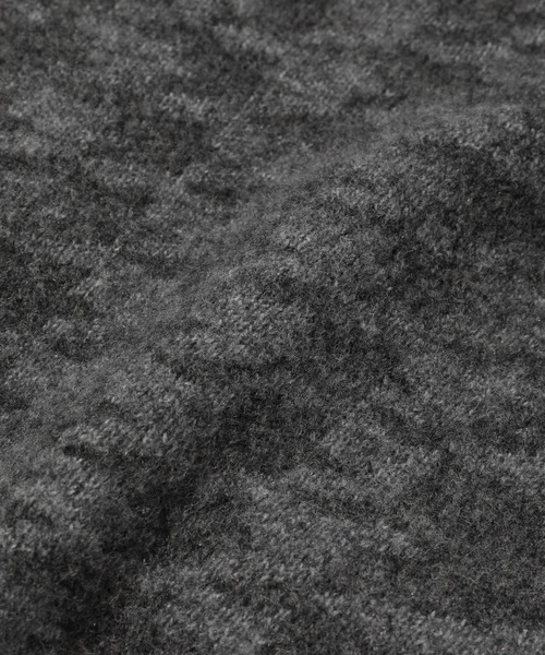 MEN'S BIGI（メンズビギ）の「千鳥格子グレークルーネックニット（ニット/セーター・メンズ・グレー・03/01/02）」の5枚目の写真