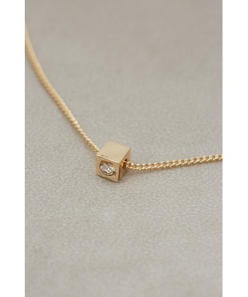 AZUL by moussy（アズールバイマウジー）の「AZモチーフキューブネックレス（ネックレス・レディース・ゴールド系その他/シルバー・FREE）」の9枚目の写真