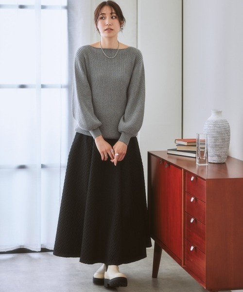 nissen（ニッセン）の「エンボス柄ロング丈フレアスカート（スカート・レディース・オフホワイト/ブルー/ブラック・LL/L/S/M）」の14枚目の写真