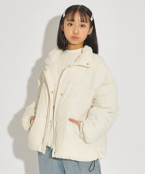 PINK-latte(ピンクラテ)の「◆【カラバリ豊富/130cmサイズあり】ショートパテッドブルゾン(その他アウター・キッズ・ブラック/ライトパープル/ブルー/アイボリー/ベビーピンク・15 /16/14/13)」の2枚目の写真