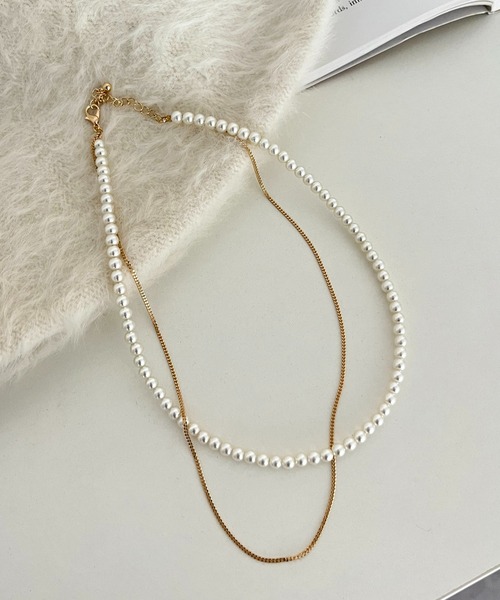 prose verse(プロズヴェール)の「パールXチェーン2連ネックレス(ネックレス・レディース・ゴールド/シルバー・フリ-)」の2枚目の写真