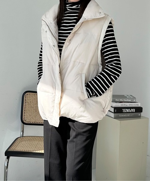 LE MORE(リモア)の「シンプルボーダータートルニット(ニット/セーター・レディース・アイボリー/ブラック・FREE)」の6枚目の写真