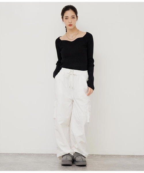 ANAP(アナップ)の「キーネックリブニットトップス(ニット/セーター・レディース・アイボリー/ブラック/ベージュ/ネイビー・FREE)」の5枚目の写真