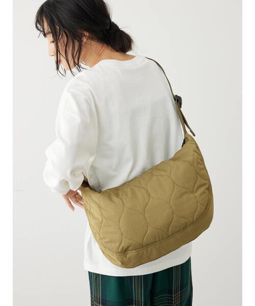 CRAFT STANDARD BOUTIQUE(クラフトスタンダードブティック)の「軽量キルティングショルダーバッグ(トートバッグ・レディース・ブラック/オリーブ・FREE)」の5枚目の写真