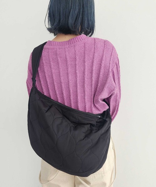 CRAFT STANDARD BOUTIQUE(クラフトスタンダードブティック)の「軽量キルティングショルダーバッグ(トートバッグ・レディース・ブラック/オリーブ・FREE)」の2枚目の写真