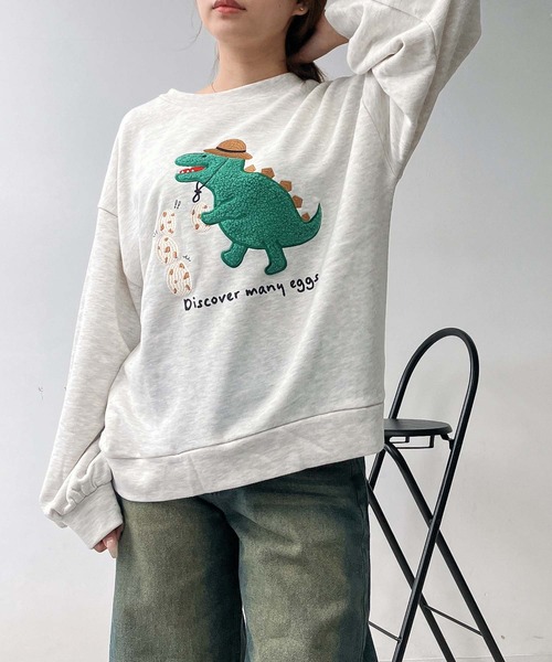 AS KNOW AS plus（アズノゥアズプラス）の「☆ふわふわアニマルプルオーバー【UNISEX ITEM】（スウェット・レディース・アイボリー/ピンク/スミクロ/ブルー/アイボリー系/ブラック系/ネイビー系/ブラウン系/ブラック系1/アイボリー系1/ブルー系1/ピンク系1/アイボリー系2/ネイビー系2/ブラック系2/ピンク系2/ブラック系3/アイボリー系3/ベージュ系3/ブルー系3/ブラック系4/ライトグリーン系4/ベージュ系4/ホワイト系4/ブルー系5/ベージュ系5/ホワイト系5/ブラック系5/アイボリー系6/ベージュ系6/ブラック系6/ネイビー系6/ブルー系6・FREE）」の15枚目の写真