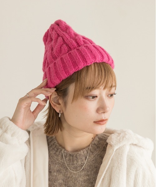 ad thie(アドティエ)の「カラフル ケーブル編み ニット帽(ニットキャップ/ビーニー・レディース・レッド/パープル/ブラック/オフホワイト/ブラウン/ピンク/グレー/ブルー・FREE)」の21枚目の写真