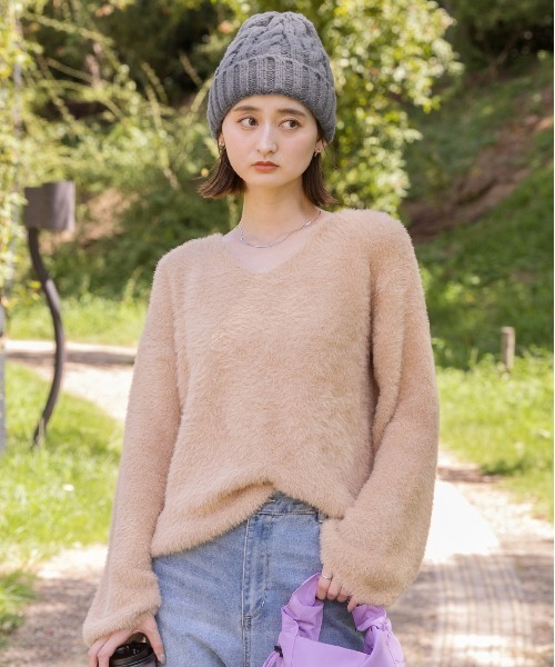 ad thie(アドティエ)の「カラフル ケーブル編み ニット帽(ニットキャップ/ビーニー・レディース・レッド/パープル/ブラック/オフホワイト/ブラウン/ピンク/グレー/ブルー・FREE)」の14枚目の写真