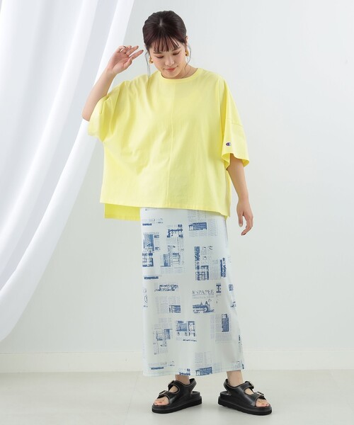 Ray BEAMS（レイビームス）の「Ray BEAMS / ニュースペーパー プリント スカート（スカート・レディース・ベージュ/ブルー系その他3・ONE SIZE）」の11枚目の写真