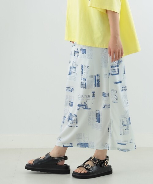 Ray BEAMS（レイビームス）の「Ray BEAMS / ニュースペーパー プリント スカート（スカート・レディース・ベージュ/ブルー系その他3・ONE SIZE）」の13枚目の写真