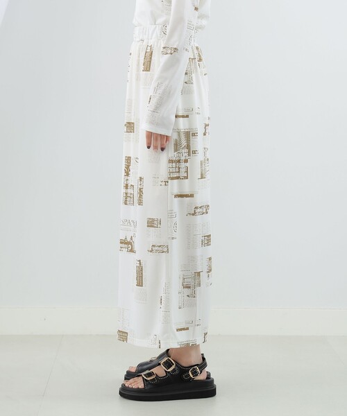 Ray BEAMS（レイビームス）の「Ray BEAMS / ニュースペーパー プリント スカート（スカート・レディース・ベージュ/ブルー系その他3・ONE SIZE）」の16枚目の写真