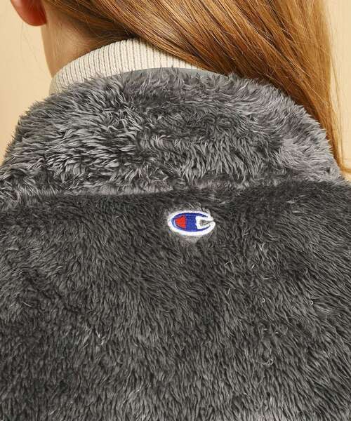 Champion(チャンピオン)の「◆【抗菌防臭】Champion(チャンピオン)ベスト(ベスト・メンズ・チャコールグレー/ブラック・02/03)」の12枚目の写真