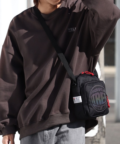 VISION STREET WEAR(ヴィジョンストリートウェア)の「【VISION STREET WEAR/ヴィジョンストリートウェア】 縦型スクエアショルダーバッグ(ショルダーバッグ・メンズ・ブラック系その他/ブラック/ブラック系その他2・FREE)」の16枚目の写真
