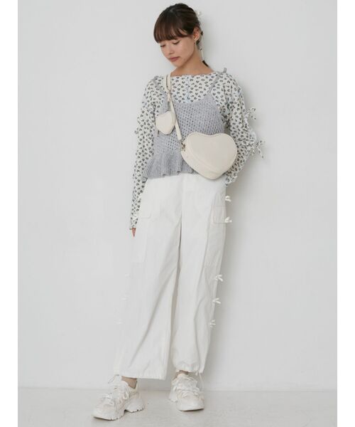 merry jenny（メリージェニー）の「twinkleニットリボンビスチェ（キャミソール・レディース・ブラック/シルバー/オフホワイト・FREE）」の4枚目の写真