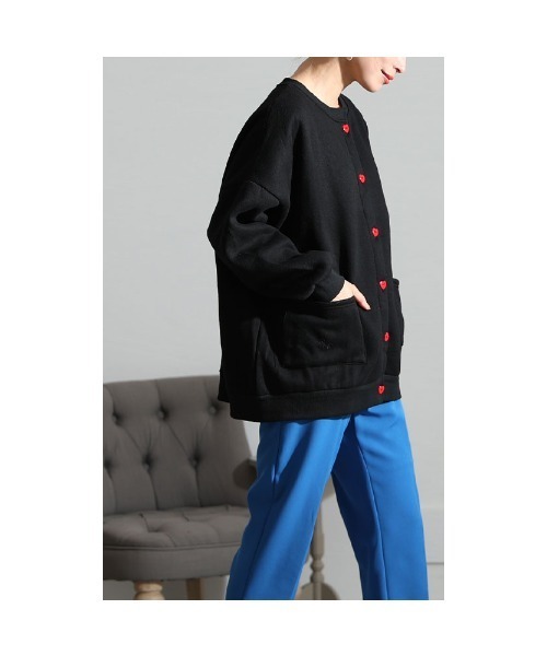 Sawa a la mode(サワアラモード)の「裏起毛ハートボタンカーディガン(カーディガン/ボレロ・レディース・ブラック・FREE)」の18枚目の写真