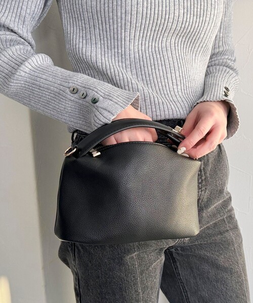 fredy emue(フレディエミュ)の「ポーチインバッグ付ショルダートートバッグ(ショルダーバッグ・レディース・ベージュ/ブラック・FREE)」の7枚目の写真