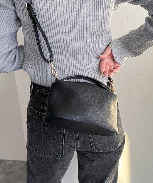 fredy emue(フレディエミュ)の「ポーチインバッグ付ショルダートートバッグ(ショルダーバッグ・レディース・ベージュ/ブラック・FREE)」の8枚目の写真