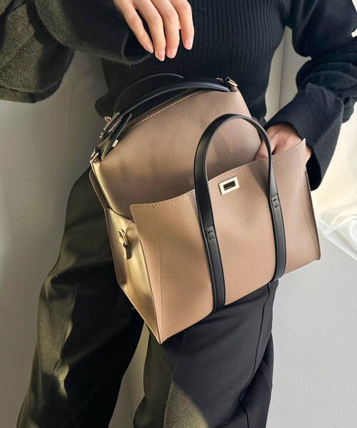 fredy emue(フレディエミュ)の「ポーチインバッグ付ショルダートートバッグ(ショルダーバッグ・レディース・ベージュ/ブラック・FREE)」の9枚目の写真