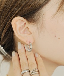 多連リングピアス