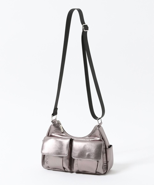 FOREVER 21（フォーエバー トゥエンティーワン）の「【2024SS】Ｗポケットショルダー（ショルダーバッグ・レディース・ブラック/グレー/シルバー・FREE）」の2枚目の写真