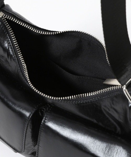 FOREVER 21（フォーエバー トゥエンティーワン）の「【2024SS】Ｗポケットショルダー（ショルダーバッグ・レディース・ブラック/グレー/シルバー・FREE）」の9枚目の写真