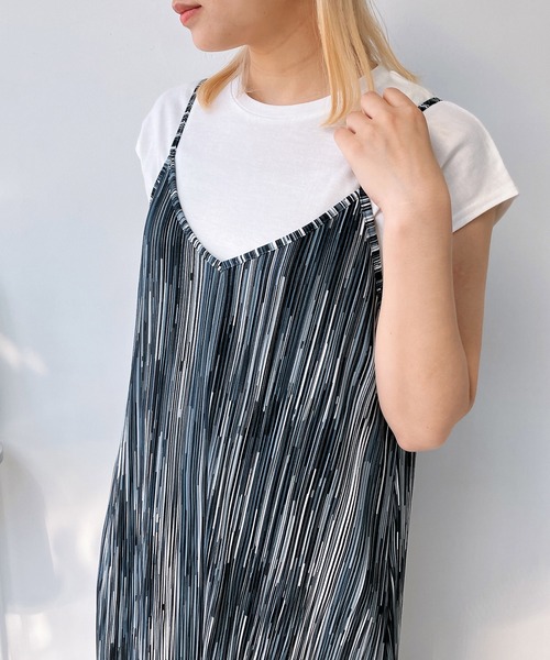 AS KNOW AS plus（アズノゥアズプラス）の「◎プリーツキャミワンピースとTシャツ セットアイテム（ワンピース・レディース・ネイビー系/ブラック/ブラック系1/モカ/ブラック系/ベージュ系/オレンジ系/ブラック系2/ブラウン系・FREE）」の21枚目の写真