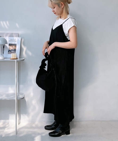 AS KNOW AS plus（アズノゥアズプラス）の「◎プリーツキャミワンピースとTシャツ セットアイテム（ワンピース・レディース・ネイビー系/ブラック/ブラック系1/モカ/ブラック系/ベージュ系/オレンジ系/ブラック系2/ブラウン系・FREE）」の11枚目の写真