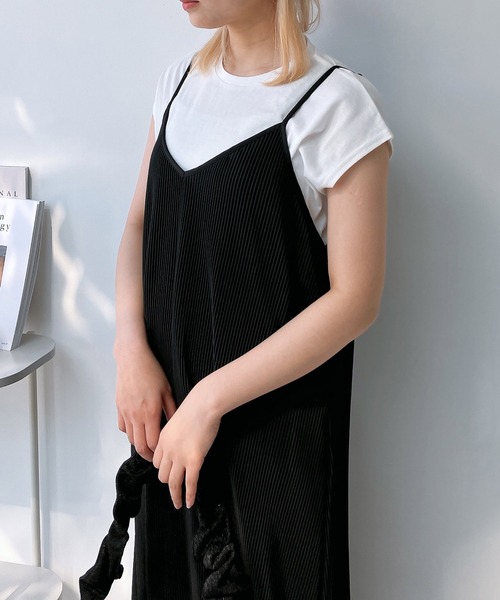 AS KNOW AS plus（アズノゥアズプラス）の「◎プリーツキャミワンピースとTシャツ セットアイテム（ワンピース・レディース・ネイビー系/ブラック/ブラック系1/モカ/ブラック系/ベージュ系/オレンジ系/ブラック系2/ブラウン系・FREE）」の14枚目の写真