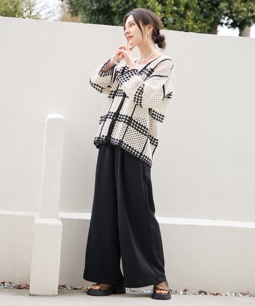 BAYFLOW（ベイフロー）の「ワイドタックイージーパンツ（その他パンツ・レディース・グレイッシュベージュ/ブラック/コーラルピンク・SMALL/MEDIUM/X-SMALL）」の6枚目の写真