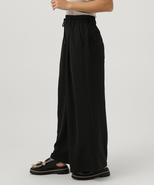 BAYFLOW（ベイフロー）の「ワイドタックイージーパンツ（その他パンツ・レディース・グレイッシュベージュ/ブラック/コーラルピンク・SMALL/MEDIUM/X-SMALL）」の18枚目の写真