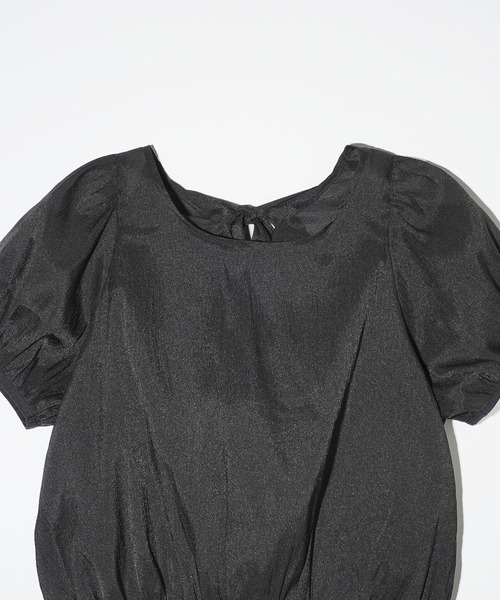 MILKFED.(ミルクフェド)の「SHEER PUFF SLEEVE BLOUSE(シャツ/ブラウス・レディース・ホワイト/ブラック・ONE SIZE)」の3枚目の写真