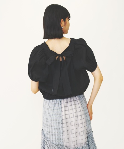 MILKFED.(ミルクフェド)の「SHEER PUFF SLEEVE BLOUSE(シャツ/ブラウス・レディース・ホワイト/ブラック・ONE SIZE)」の11枚目の写真