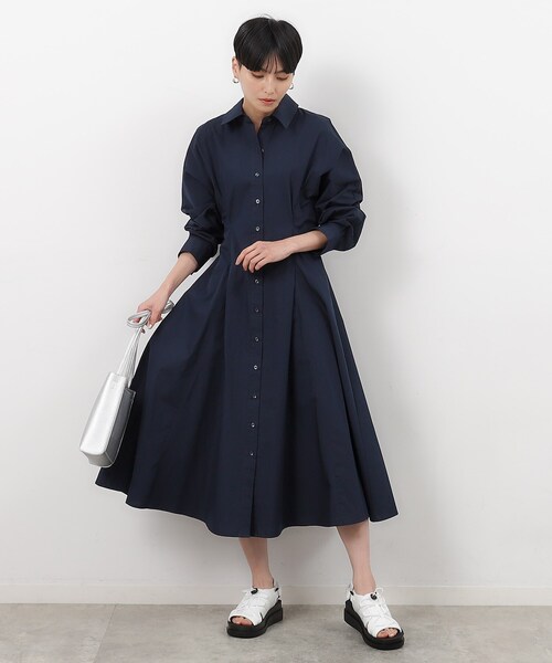 OPAQUE.CLIP（オペークドットクリップ）の「◆フィット＆フレアドルマンスリーブシャツワンピース【洗濯機洗い可】（ワンピース・レディース・ライトブルー/ネイビー/ベージュ・42/38/40）」の4枚目の写真