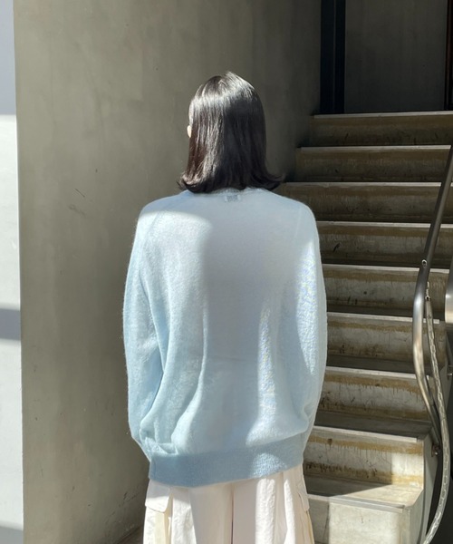 URU(ウル)の「URU/ウル/CREWNECK KNIT(ニット/セーター・メンズ・ブルー/ベージュ・2)」の6枚目の写真