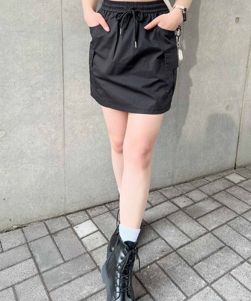 frunco(フランコ)の「カーゴミニスカート(スカート・レディース・ブラック/カーキ/グレー/ホワイト・MEDIUM)」の20枚目の写真