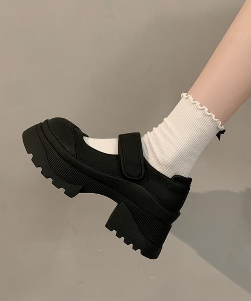 mebole(メボレ)の「厚底メリージェーンシューズ(パンプス・レディース・ブラック・SMALL/MEDIUM/LARGE)」の3枚目の写真