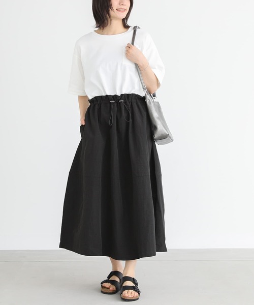 n'OrLABEL(ノアールレーベル)の「異素材ドッキングドロストワンピース(ワンピース・レディース・ブラック/ベージュ・2/1)」の1枚目の写真