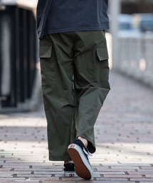 ROOT THREE（ルートスリー）の「『ROOT THREE/ルートスリー』ポリ撥水ストレッチバルーンカーゴパンツ（カーゴパンツ）」