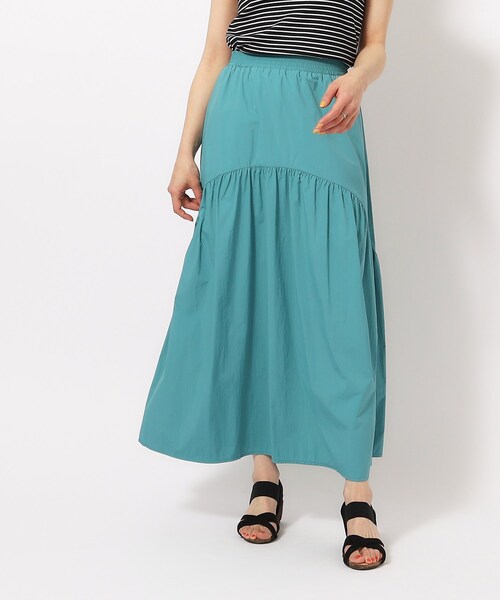 DRESKIP（ドレスキップ）の「◆マットナイロンカーブティアードスカート（スカート・レディース・ブラック/ベージュ/ブルー・02/03/04）」の11枚目の写真