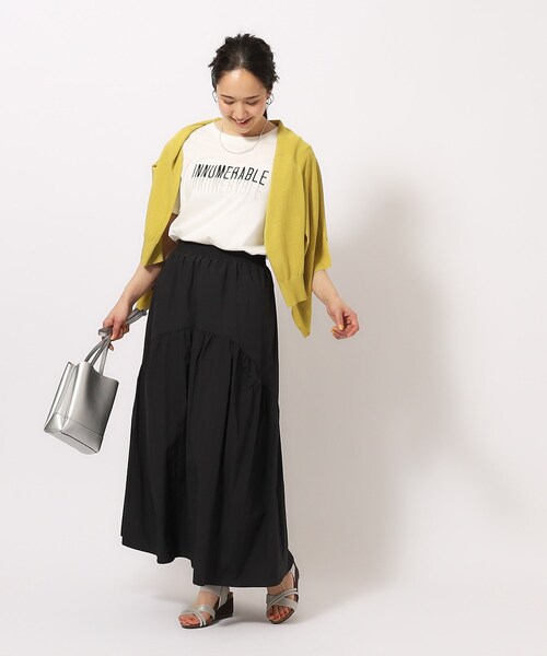 DRESKIP（ドレスキップ）の「◆マットナイロンカーブティアードスカート（スカート・レディース・ブラック/ベージュ/ブルー・02/03/04）」の6枚目の写真