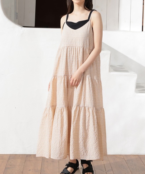 Honeys（ハニーズ）の「キャミワンピース（ワンピース・レディース・グリーン系その他/ベージュ系その他/ブラック系その他・S/M/L/LL）」の10枚目の写真