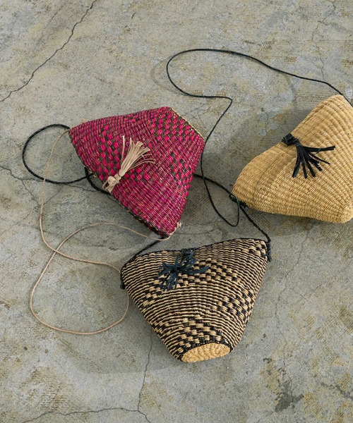 URBAN RESEARCH(アーバンリサーチ)の「ボルガバスケットショルダーバッグ(ショルダーバッグ・レディース・ピンク/ナチュラル/ブラック系その他・-)」の8枚目の写真