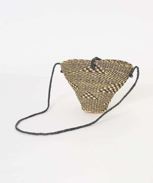 URBAN RESEARCH(アーバンリサーチ)の「ボルガバスケットショルダーバッグ(ショルダーバッグ・レディース・ピンク/ナチュラル/ブラック系その他・-)」の16枚目の写真