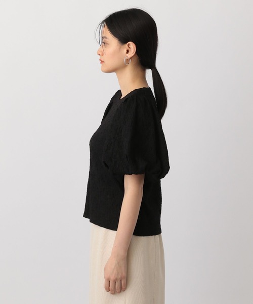 A part by（アパートバイ）の「ジャガードシアーパフ_半袖（Tシャツ/カットソー・レディース・ブラック/オフホワイト・FREE）」の3枚目の写真